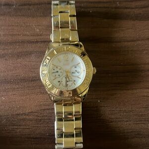 Guess watch gold